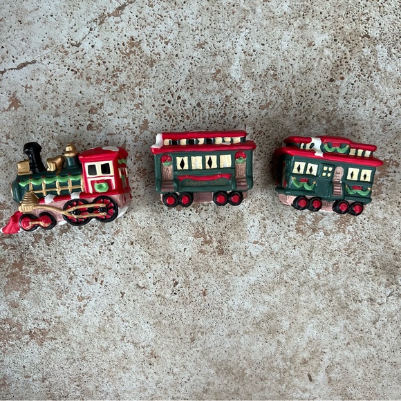 Vtg Christmas Porcelain Train Set 3 Piece Santa Lines Holiday Trim 90s - Picture 10 of 16